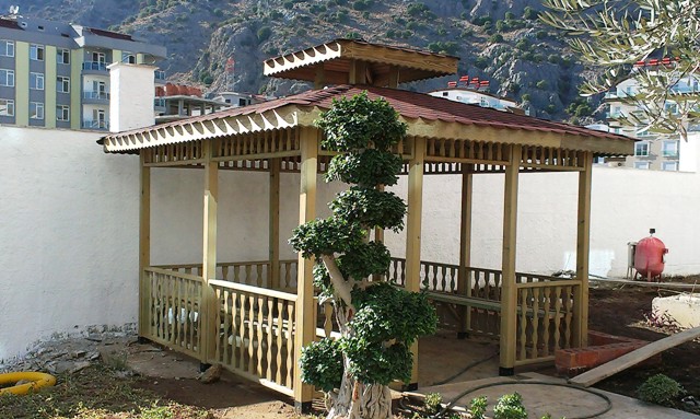 Ahşap Kare Kamelye